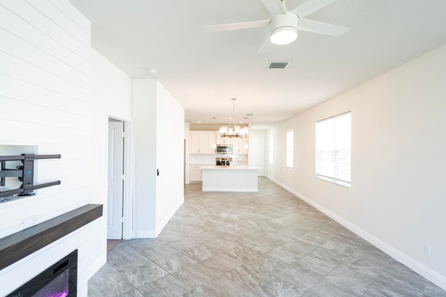 Building Photo - 10885 SW Robbia Way
