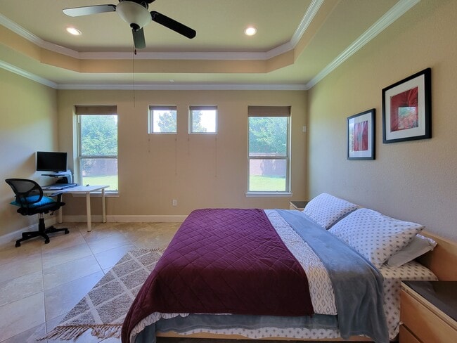 Building Photo - 715 Charleston Heights Ln