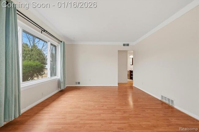 Building Photo - 1198 E Hudson Ave