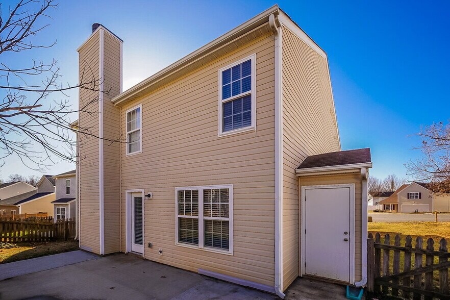 Building Photo - 1424 Jabbok Pl NW