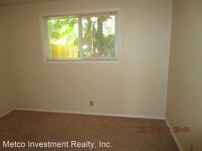 Building Photo - 3 br, 1 bath House - 1033 Waverly St.