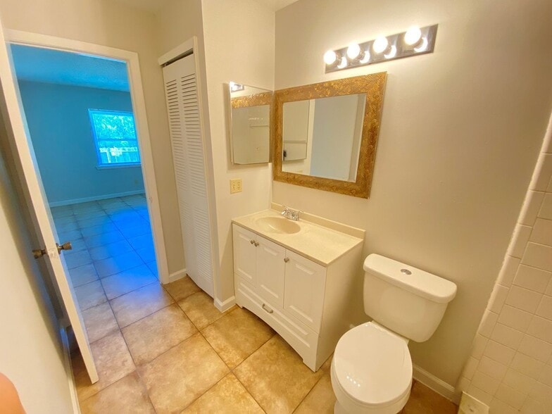 Building Photo - 135 Sand Pine Cir