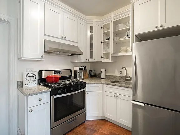 Building Photo - 333 C St SE