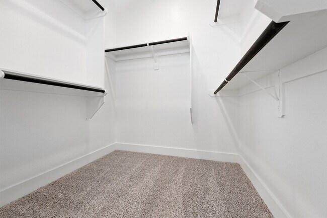 Building Photo - 21118 Medina River Dr