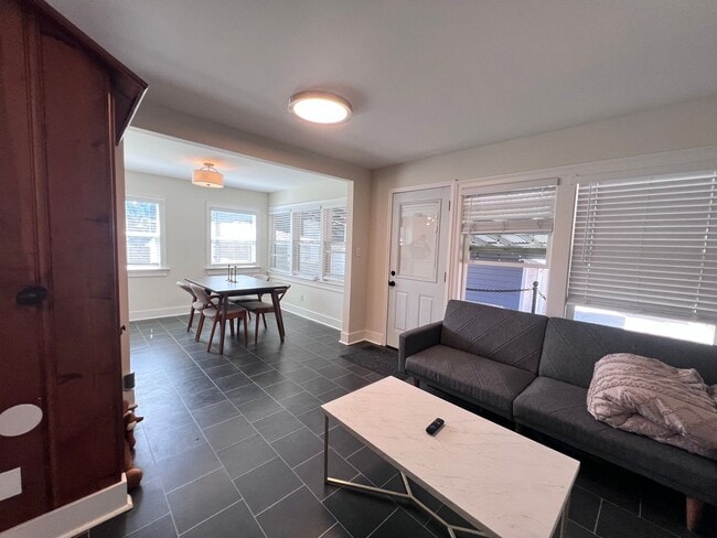 Building Photo - $1,000 MOVE IN SPECIAL!!! Fully Updated Home in San Leandro Available for Rent!!