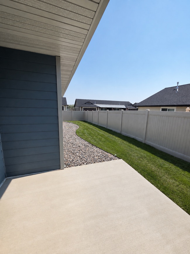 Building Photo - 6306-6308 Decker Lane