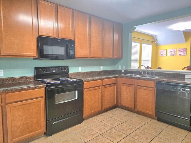Building Photo - 133 Hillhouse Ln