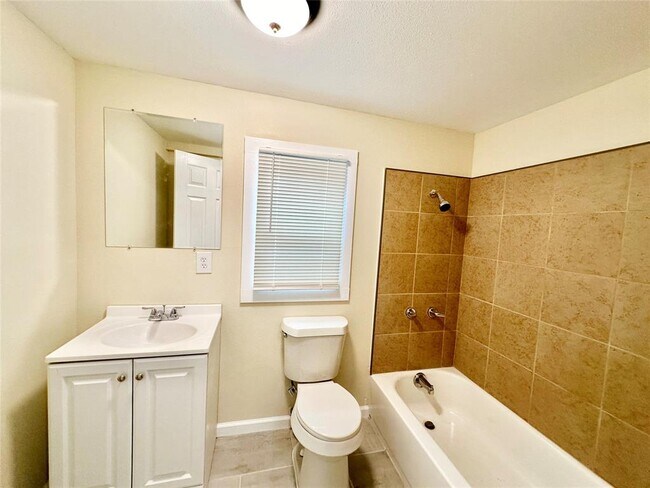 Building Photo - 5206 Regency Cove