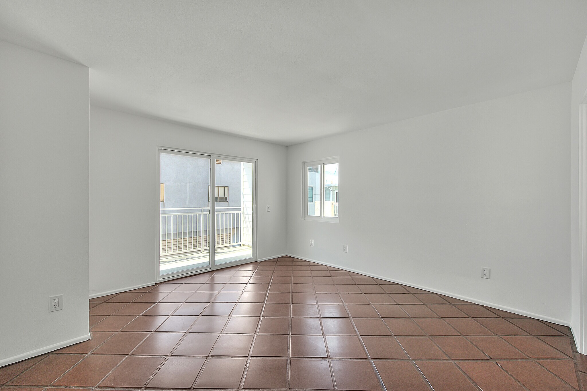 Building Photo - 310 Bayview Dr