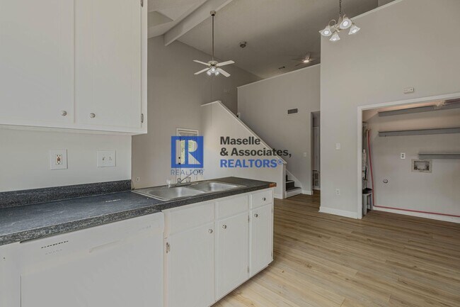 Building Photo - 3 Bed/2 Bath Home in Pearl