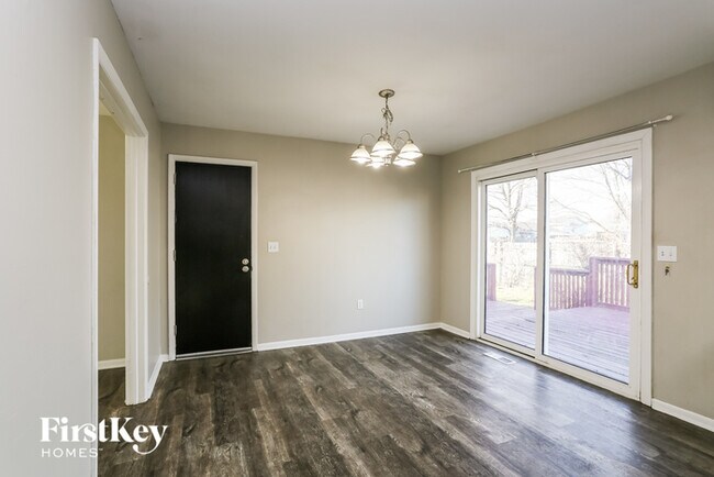 Building Photo - 3468 Simmons Dr