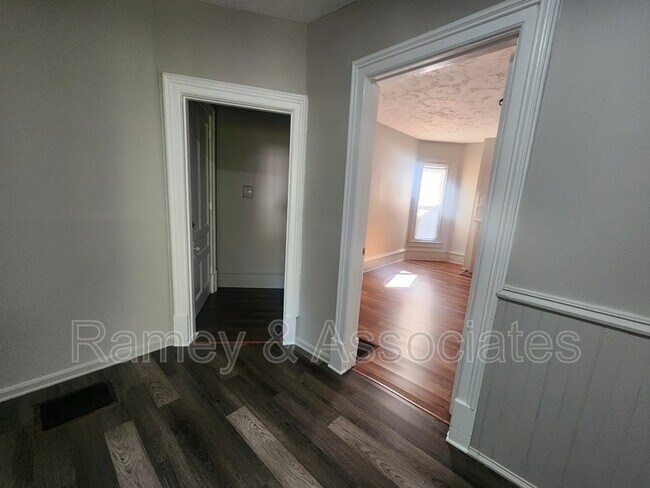 Building Photo - 1842 Bolling Ave