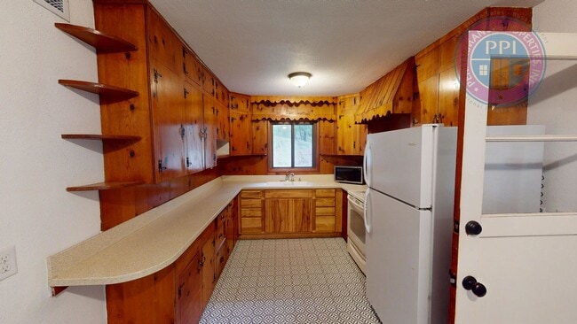 Building Photo - Enjoy Rural Living, Close To City & Freewa...