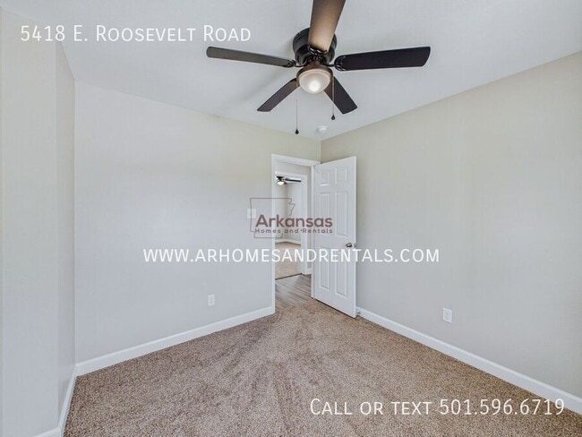 Building Photo - 5418 E Roosevelt Rd