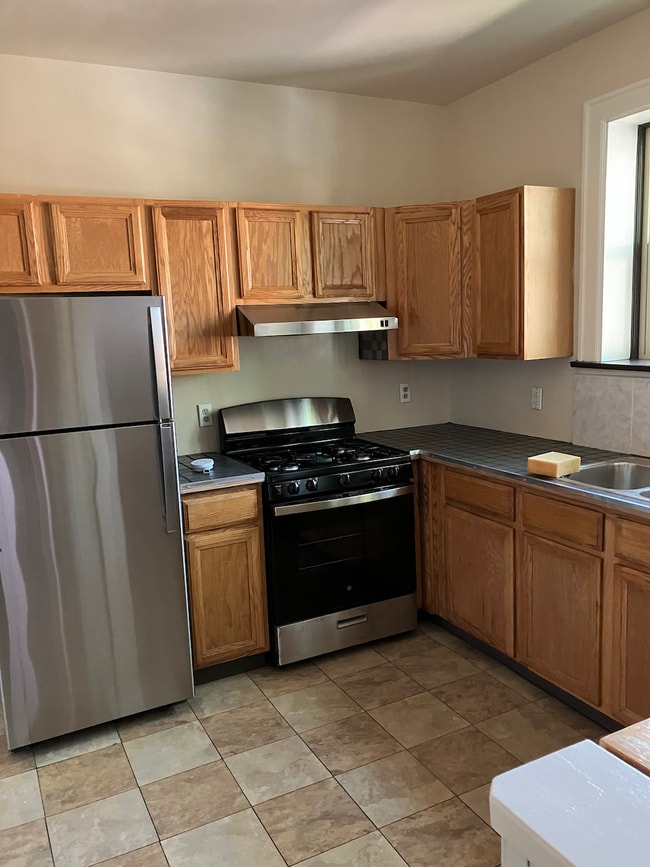 Building Photo - 4945 N Washtenaw Ave