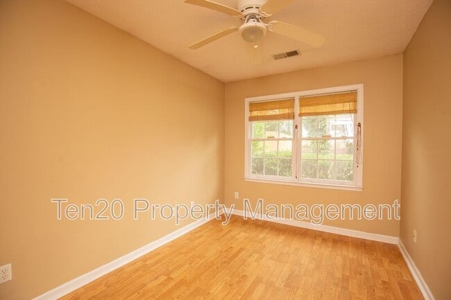 Building Photo - 4067 Arrel Dr