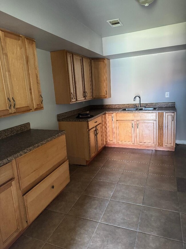 Building Photo - 4619 Citrus Dr
