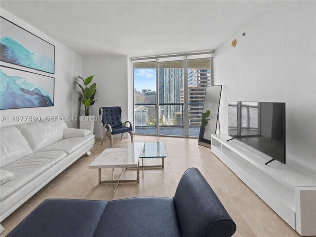 Building Photo - 495 Brickell Ave