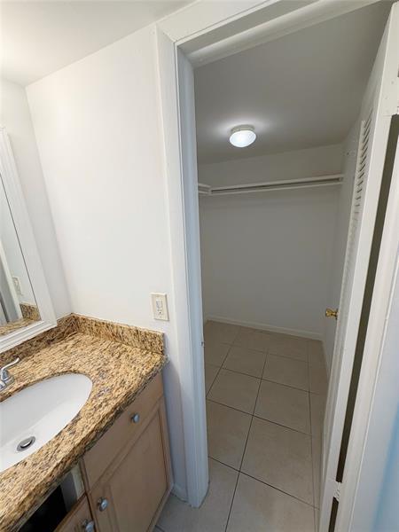 Building Photo - 640 NW 13th St