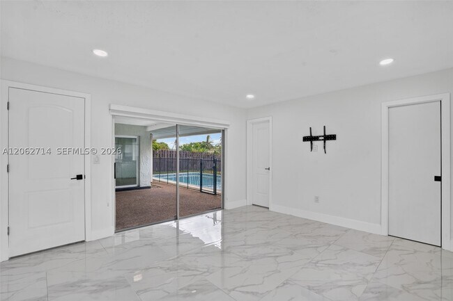 Building Photo - 9531 NW 20th Pl