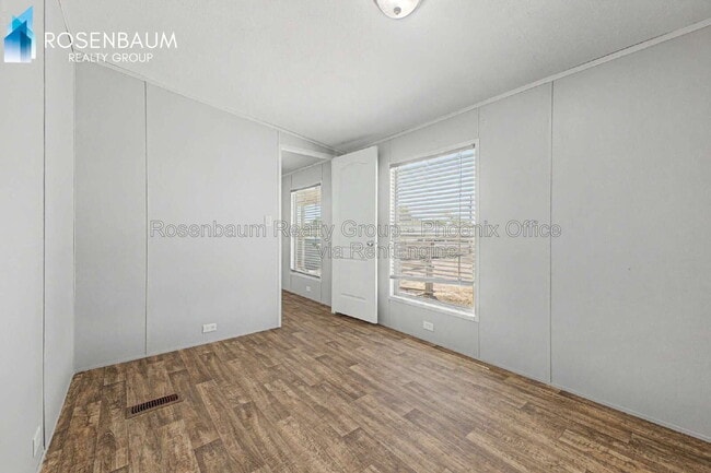 Building Photo - 3360 W Madera Dr