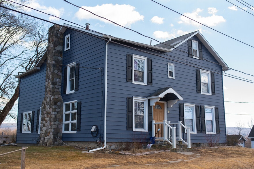 Fascade - 9 Wisner Rd