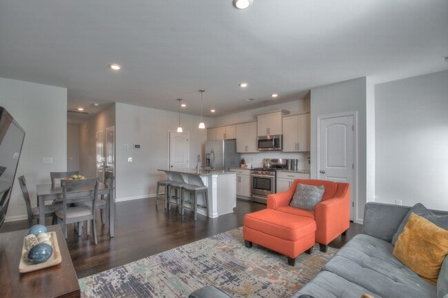Building Photo - 4116 Grapevine Loop