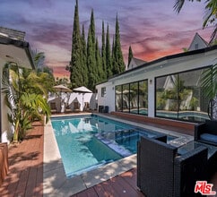 Building Photo - 465 S Mansfield Ave