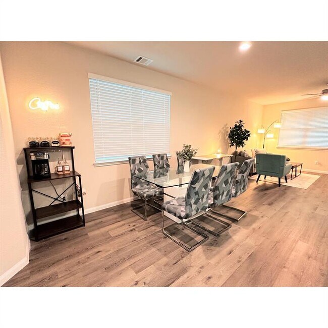 Building Photo - 23607 Lady Capulet Dr