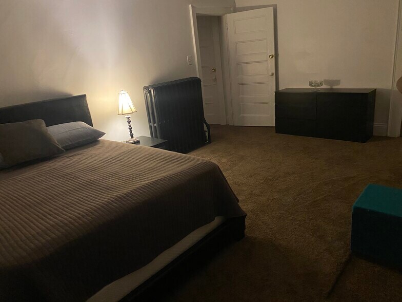 Building Photo - 3 Chamblet St