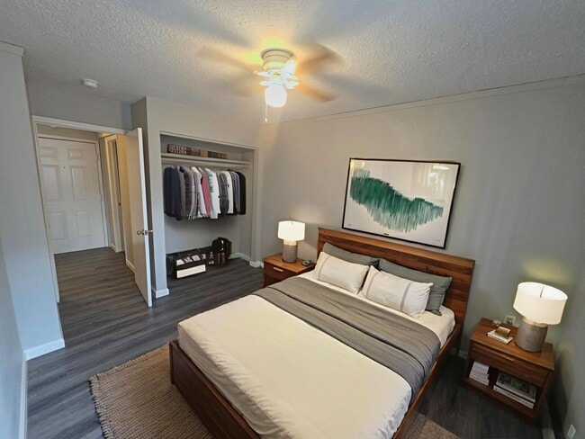 Building Photo - 233 E Arvada St