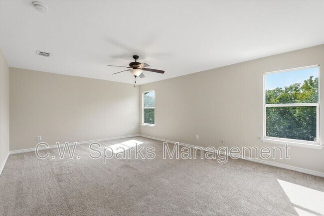 Building Photo - 3009 Dusty Oak Dr