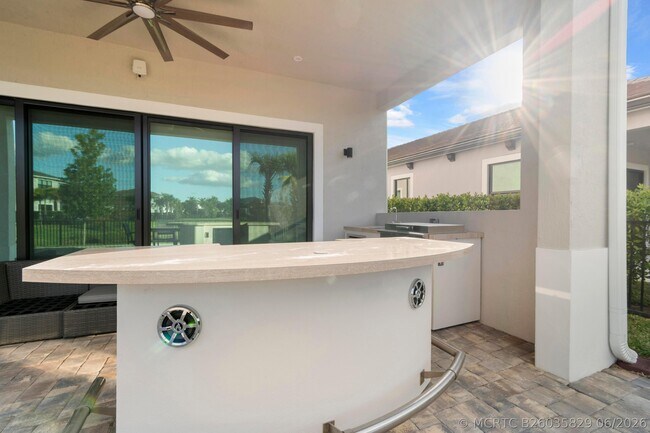 Building Photo - 12510 Solana Bay Cir