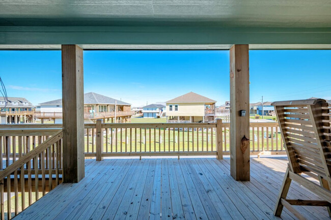 Building Photo - 947 Gulf Shores Dr