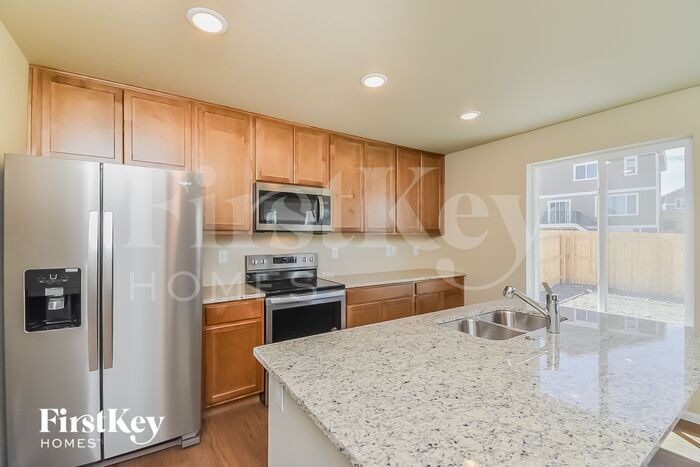 Building Photo - 10501 Luneth Dr