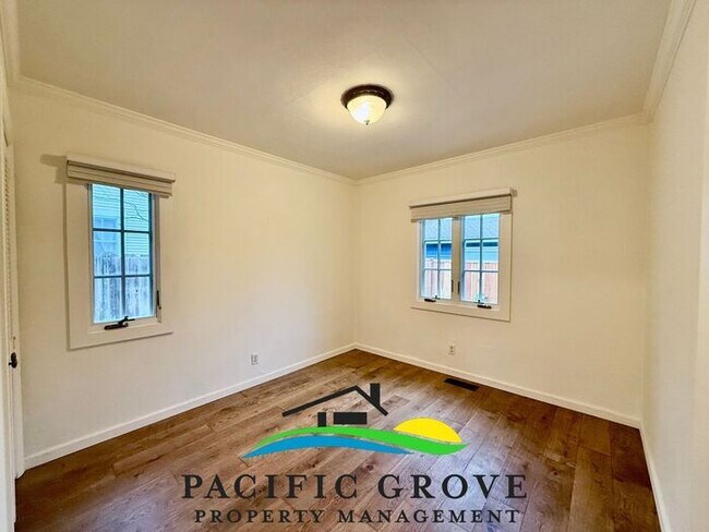 Building Photo - Pacific Grove 2-bedroom , 2 bath. Prime Walk to Town Location!