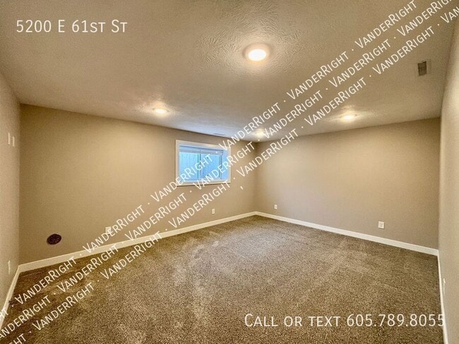 Building Photo - 5200 E 61st St