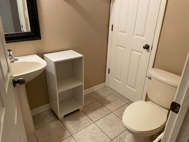 Building Photo - $2,000.00 3 BED / 2.5 BATH - IN MAITLAND 32810