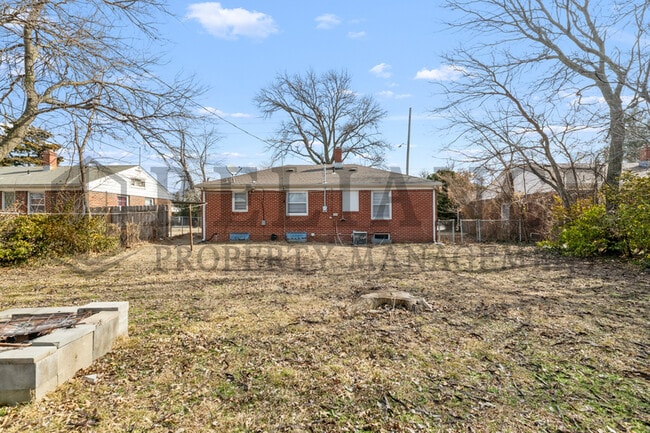 Building Photo - 363 N Woodlawn Blvd