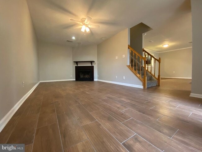 Building Photo - 12625 Kempston Ln