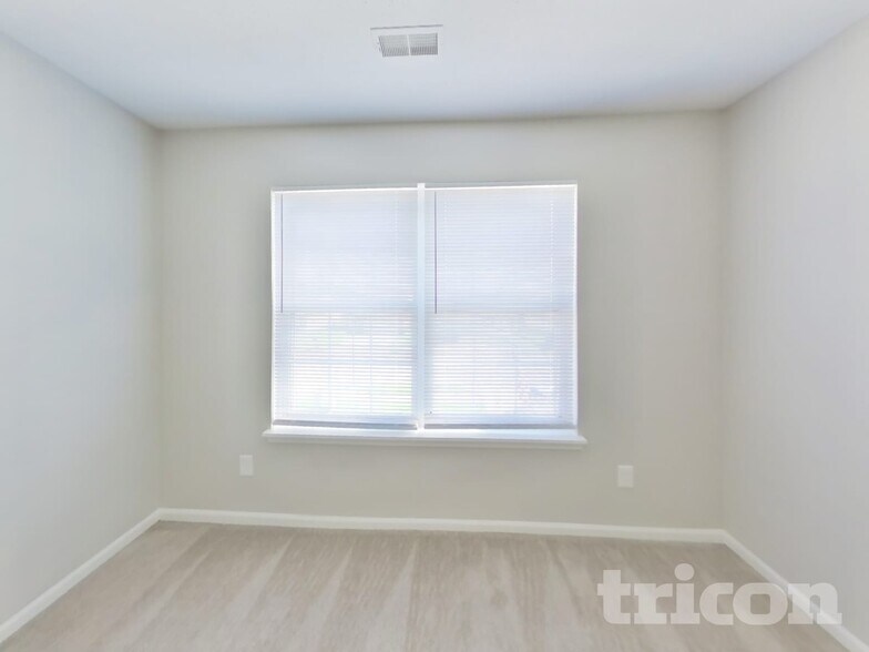 Building Photo - 7130 Sun Ct