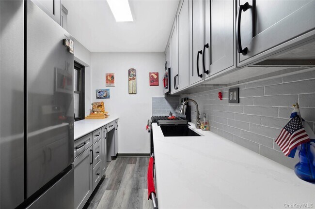 Building Photo - 82-35 134th St