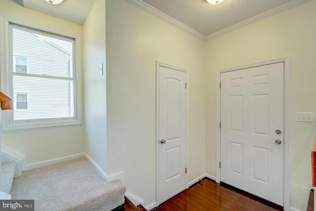 Building Photo - 14510 Mayfair Dr