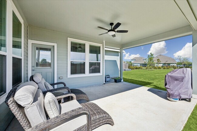 Building Photo - 33002 Carolyns Perfection Lp