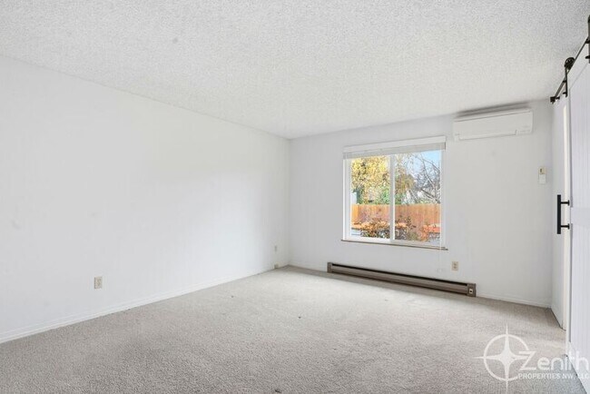 Building Photo - 9507 NW 18th Ave