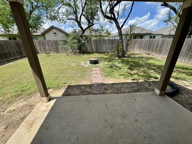 Building Photo - 5539 Pearl Valley