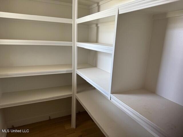 Building Photo - 416 Butternut Dr