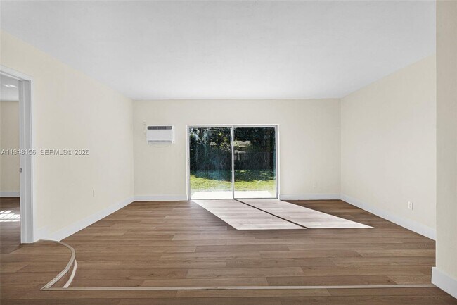 Building Photo - 130 NW 48th St