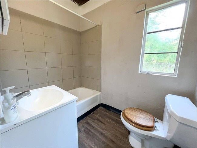 Building Photo - 226 Hildersheim Dr