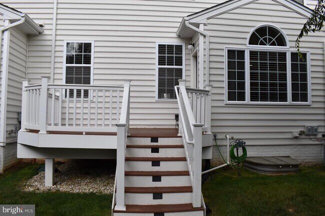Building Photo - 15454 Gossoms Store Ct